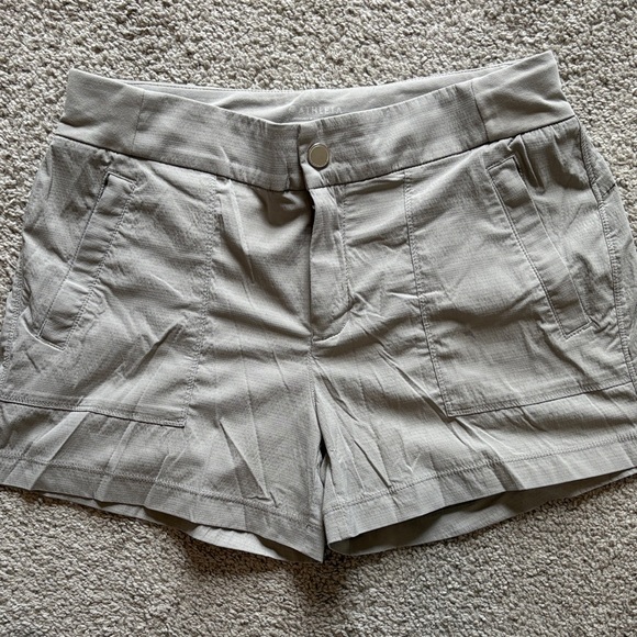 Athleta Women's Gray Shorts - Picture 1 of 3